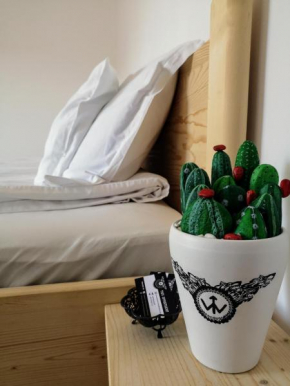 Transsylvanian Wolves Apartment